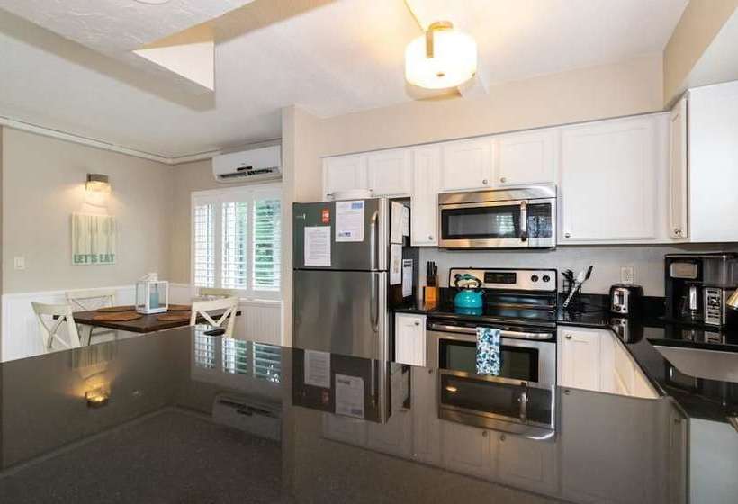 Am Beach Place Unit 3