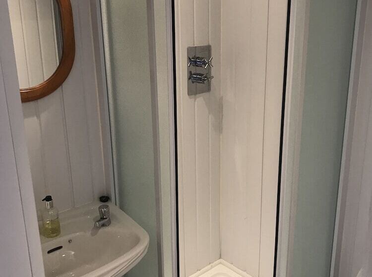 هتل Brooklyn House