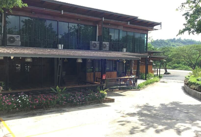 هتل The Like Resort