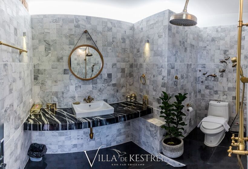 Villa De Kestrel
