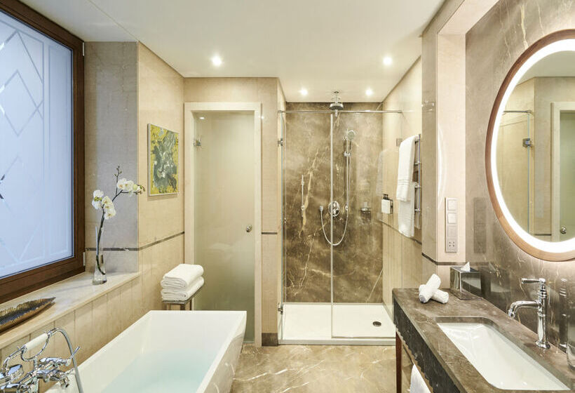 هتل Intercontinental Athenee Palace Bucharest, An Ihg