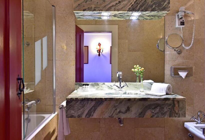 هتل Pousada Convento De Beja