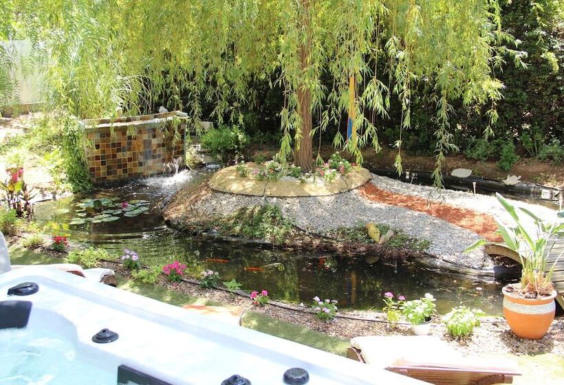 تختخواب و صبحانه La Villa Des Sens