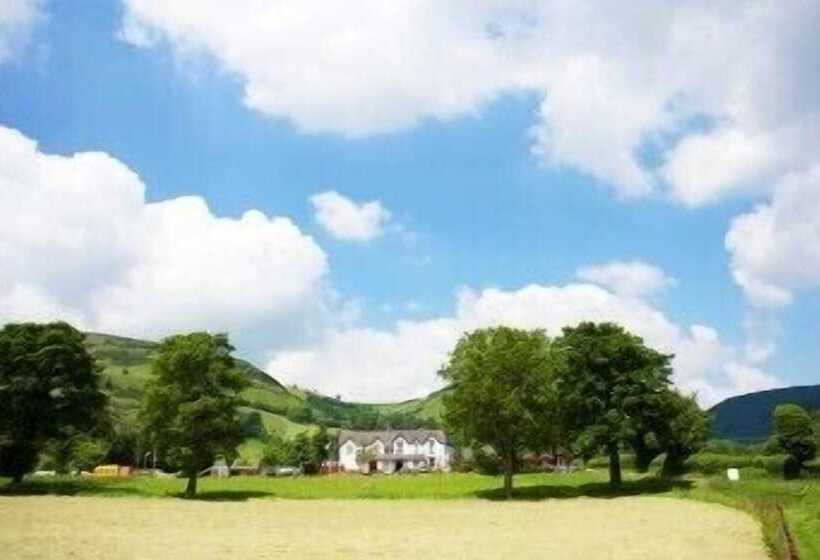 פונדק Abbey Grange