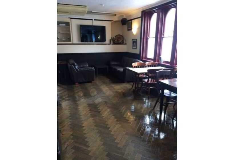 호텔 The Kings Arms