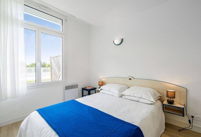 住所  Résidence Pierre & Vacances La Voile D Or