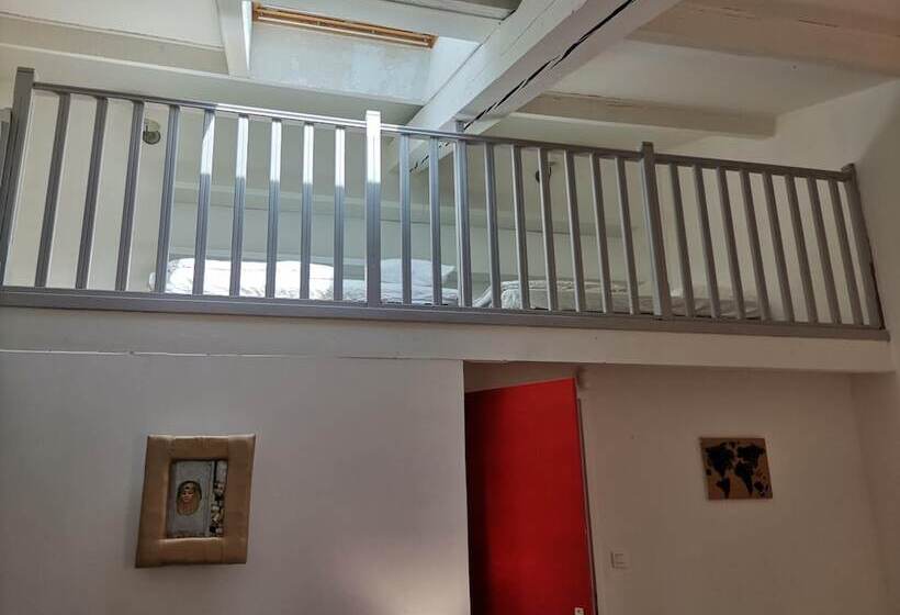 Cassis Hostel Les Heures Claires