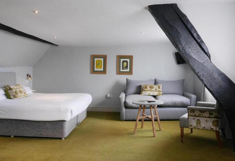 مسافرخانه The Rose And Crown