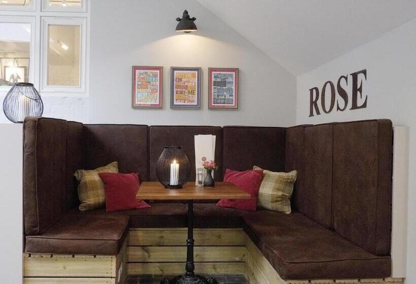 مسافرخانه The Rose And Crown