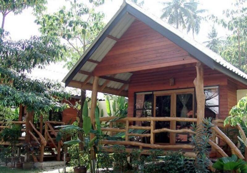 هتل Thiw Son Beach Resort