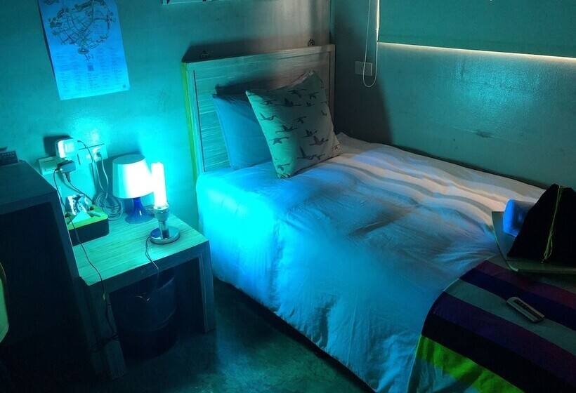 پانسیون Zozola