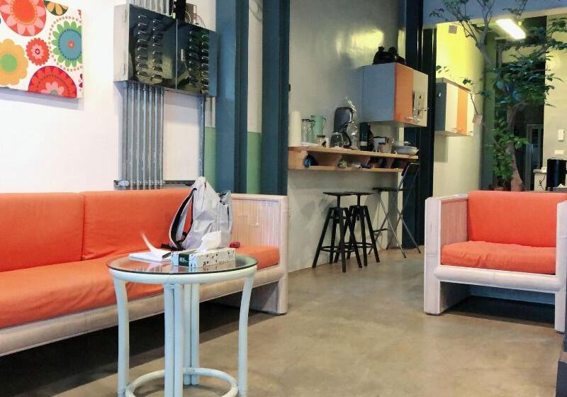 پانسیون Zozola