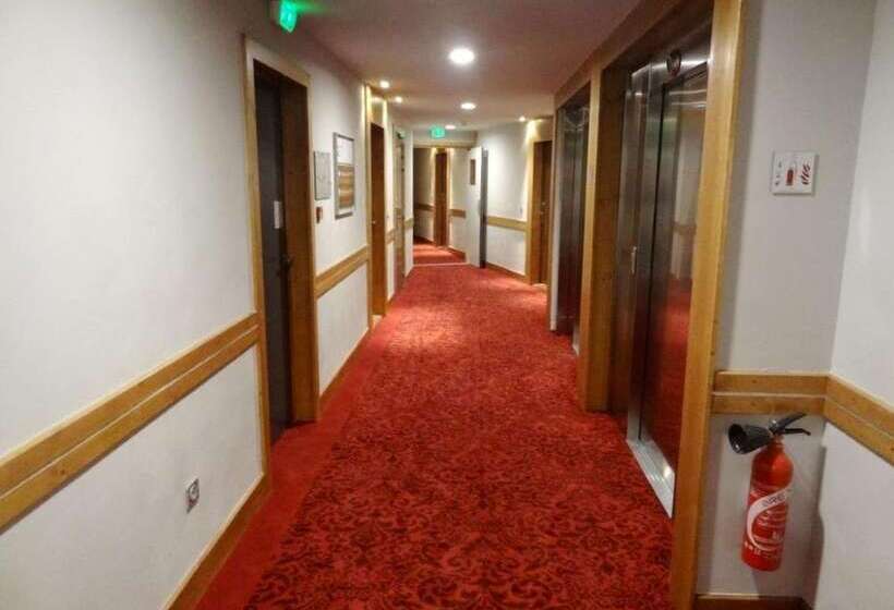 اقامتگاه Appart Hotel Prestige Odalys Eden