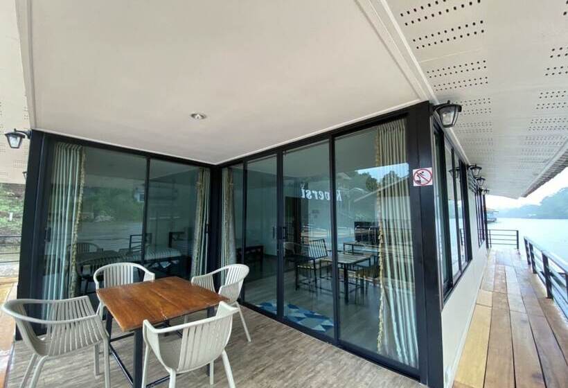 Riverside Hill Resort & Restaurant