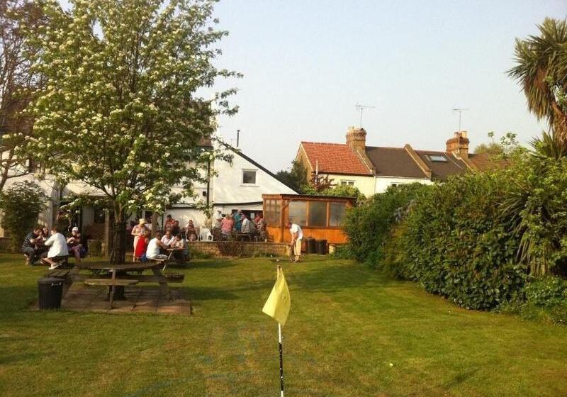 The White Hart Inn