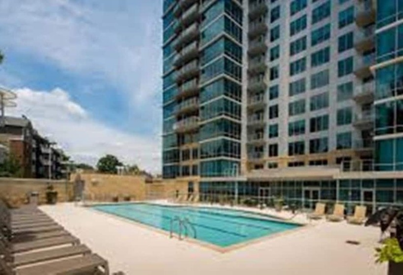 Bluebird Suites In Tysons Corner