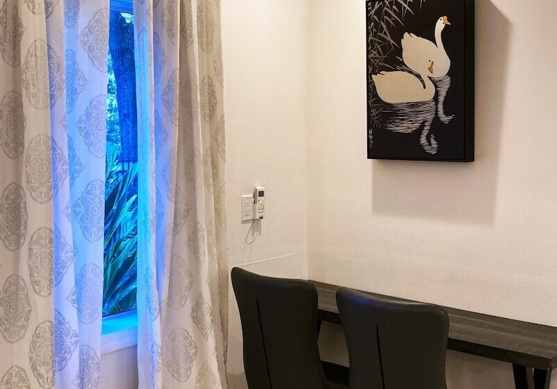 فندق Retreat At Crystal Manatee