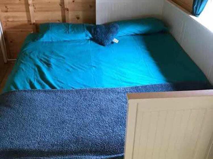 בית מלון כפרי Elton Barn Fishery & Retreat