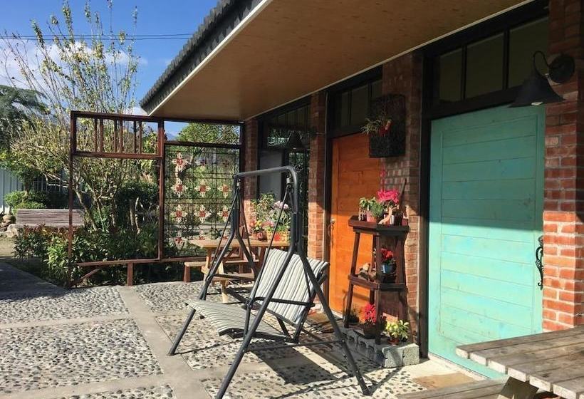 Moonciao Garden  Hostel