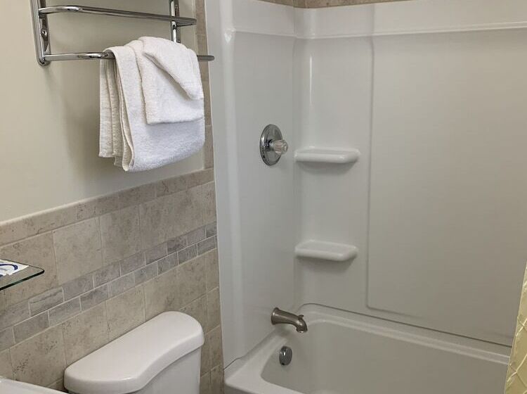 مُتل Hampton Motor Inn
