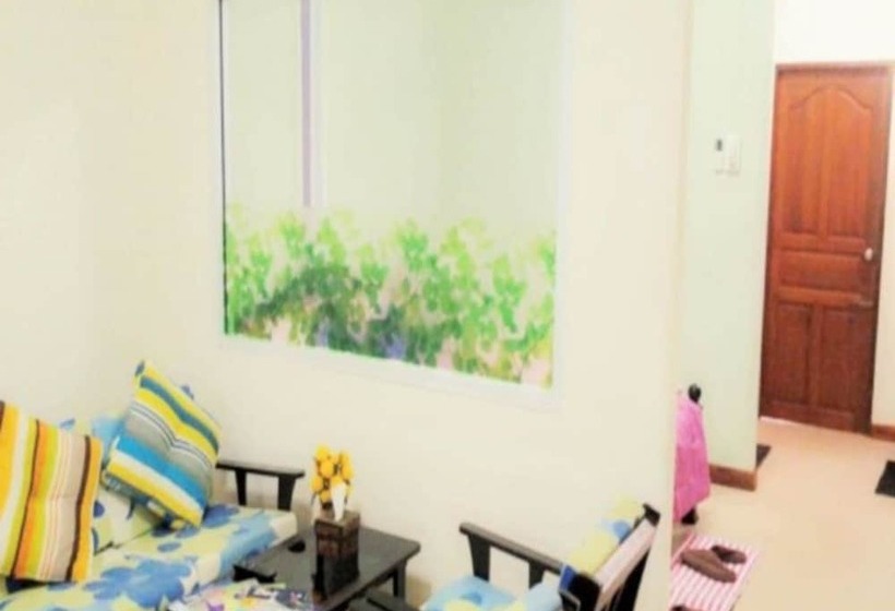 پانسیون 7 Colors House