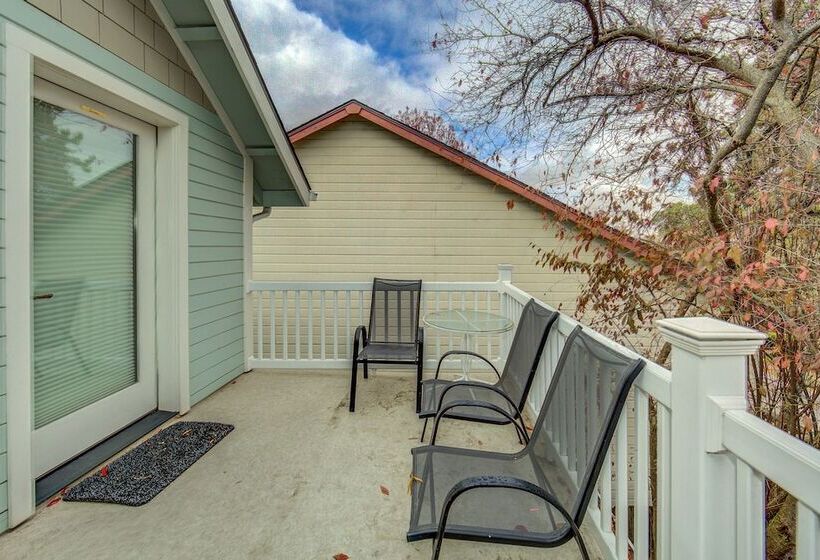 Пансион Carlisle Garden Suites