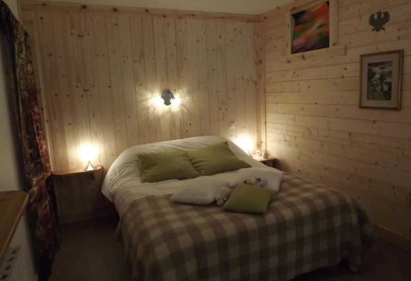 펜션 Chambre D'hotes La Mourerous