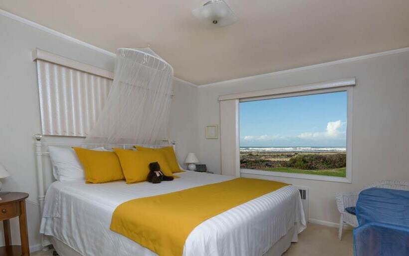 Seaside Vacation Homes