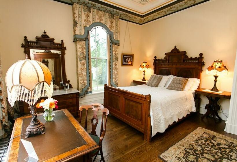 Bed and Breakfast Silas W Robbins House