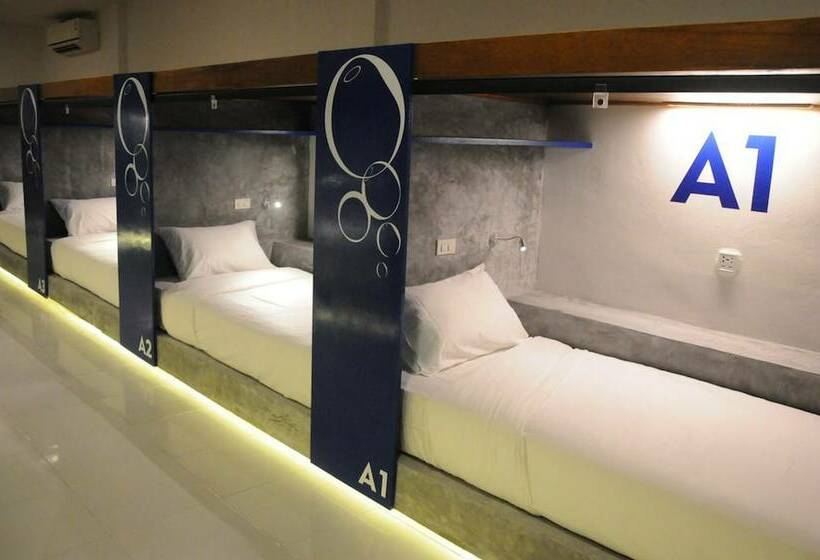 Oasis Hotel Pods   Adults Only   Hostel