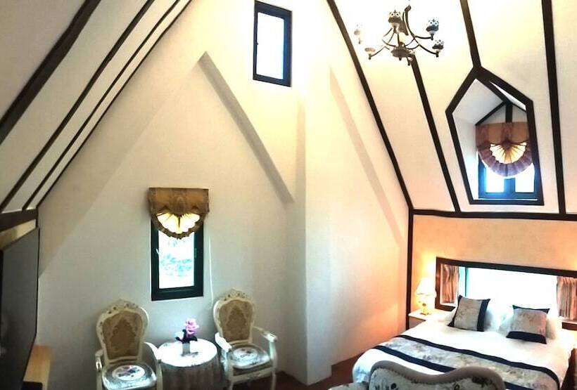 تختخواب و صبحانه Gihak Homestay