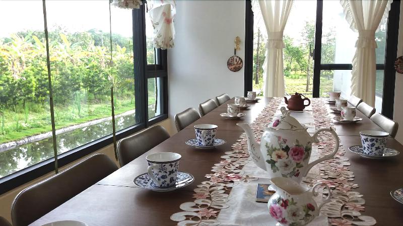 تختخواب و صبحانه Gihak Homestay