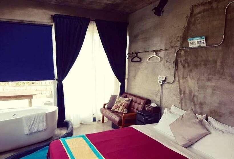 تختخواب و صبحانه Kenting Sky Villa