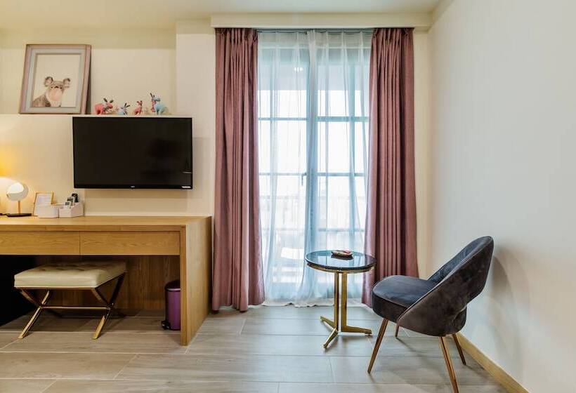 تختخواب و صبحانه Kiwi Villa