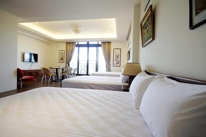 تختخواب و صبحانه Stone House Homestay