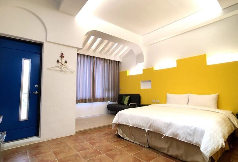 تختخواب و صبحانه Kenting True Color Hostel