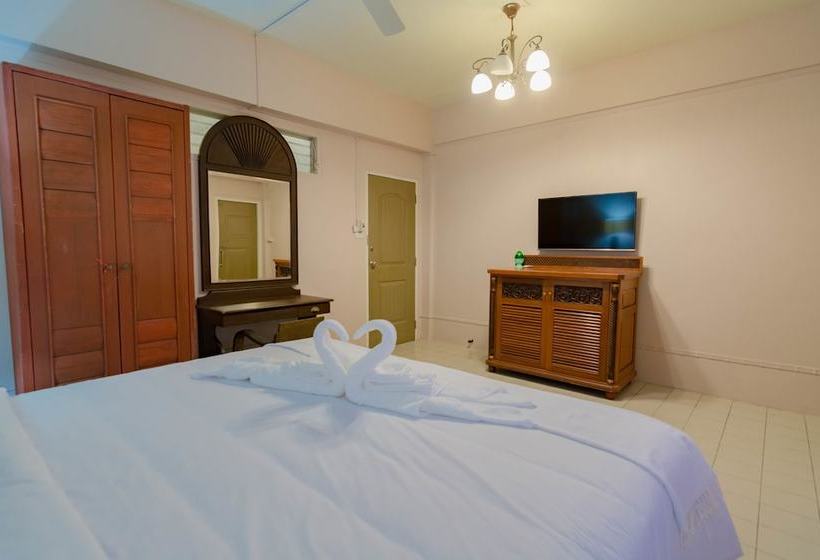 Bed At Beach Hostel