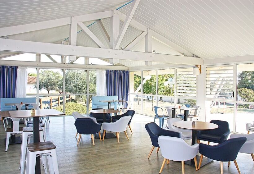 ホテル Azureva Fouras