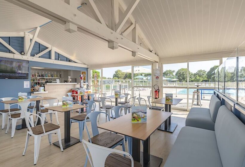 ホテル Azureva Fouras