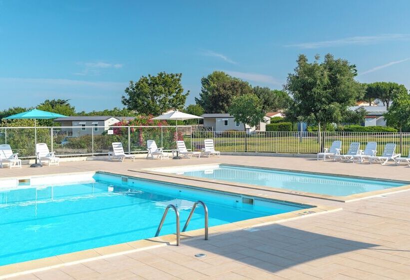 ホテル Azureva Fouras