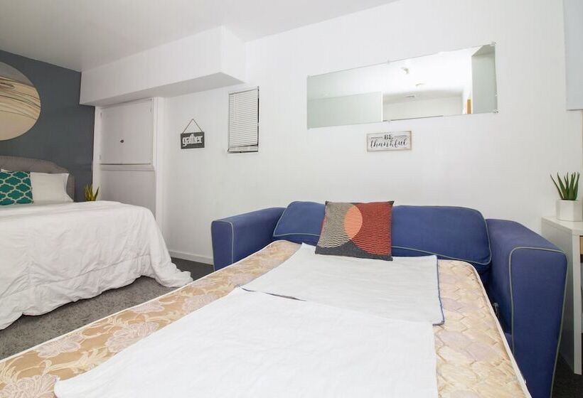 پانسیون Racpanos Modern Stay On Forrest Street