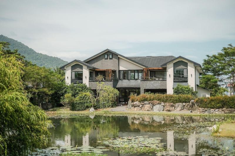 تختخواب و صبحانه Afternoon Resort