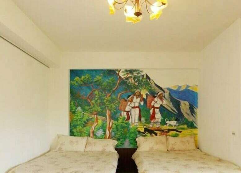 تختخواب و صبحانه Ho Shan Years