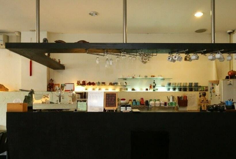 تختخواب و صبحانه Ho Shan Years