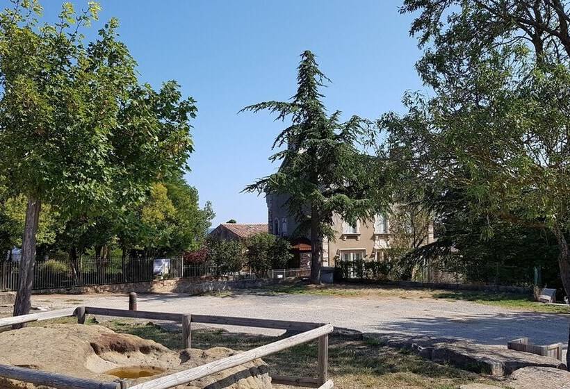 ベッドアンドブレックファースト La Cocagnière   In A Rural Location