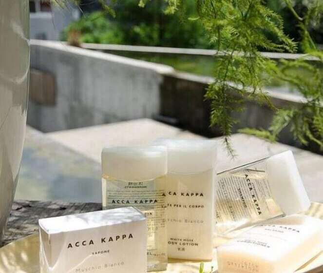 تختخواب و صبحانه One House