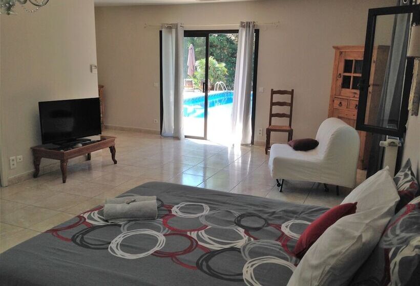 مبيت وإفطار Rêv De Thau