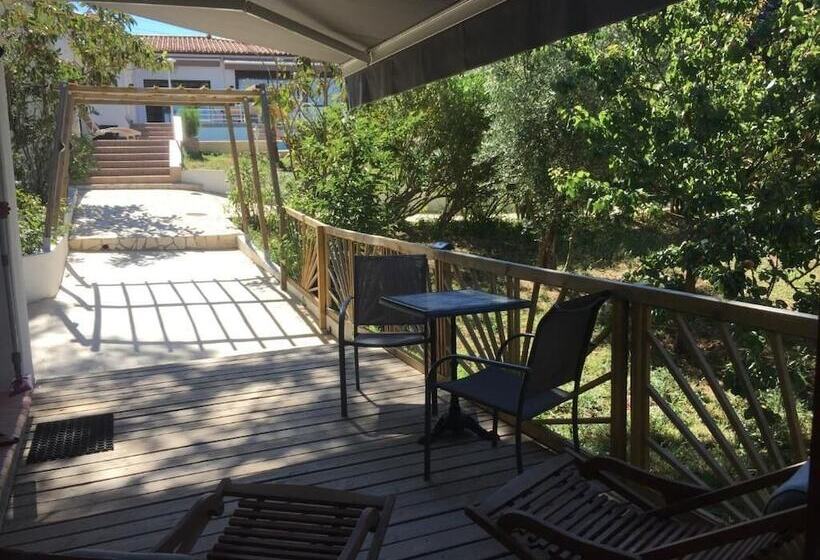 مبيت وإفطار Rêv De Thau