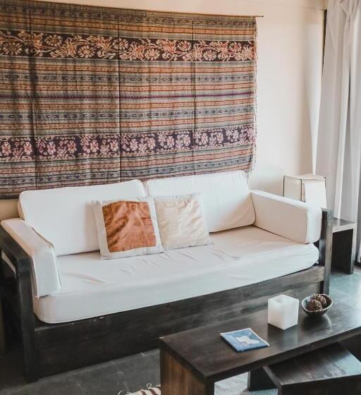 مسافرخانه Posada Azul Marino