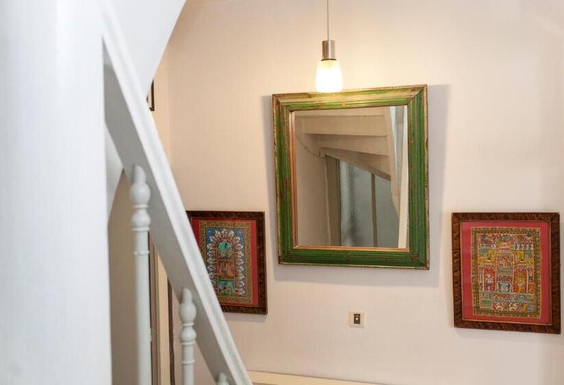 بنسيون 46fm : Montauban Guest House